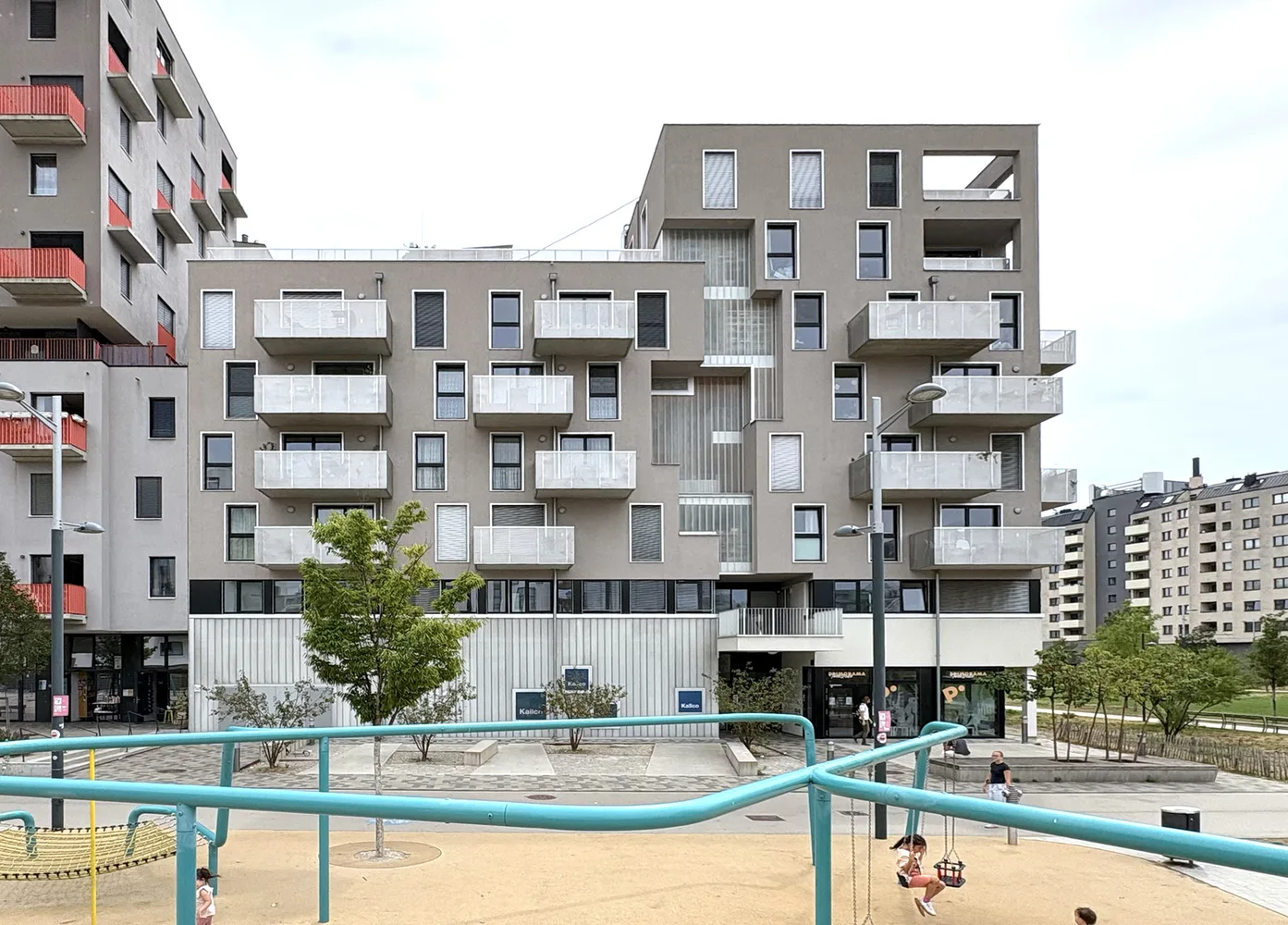 Privates Wohn- und Geschäftshaus „Haus am Park“ von Feld 72 Architekten, Wien, 2018 Büro Bietenhader Moroder 01