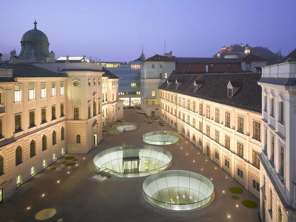 Graz_Platz_Joanneumsviertel