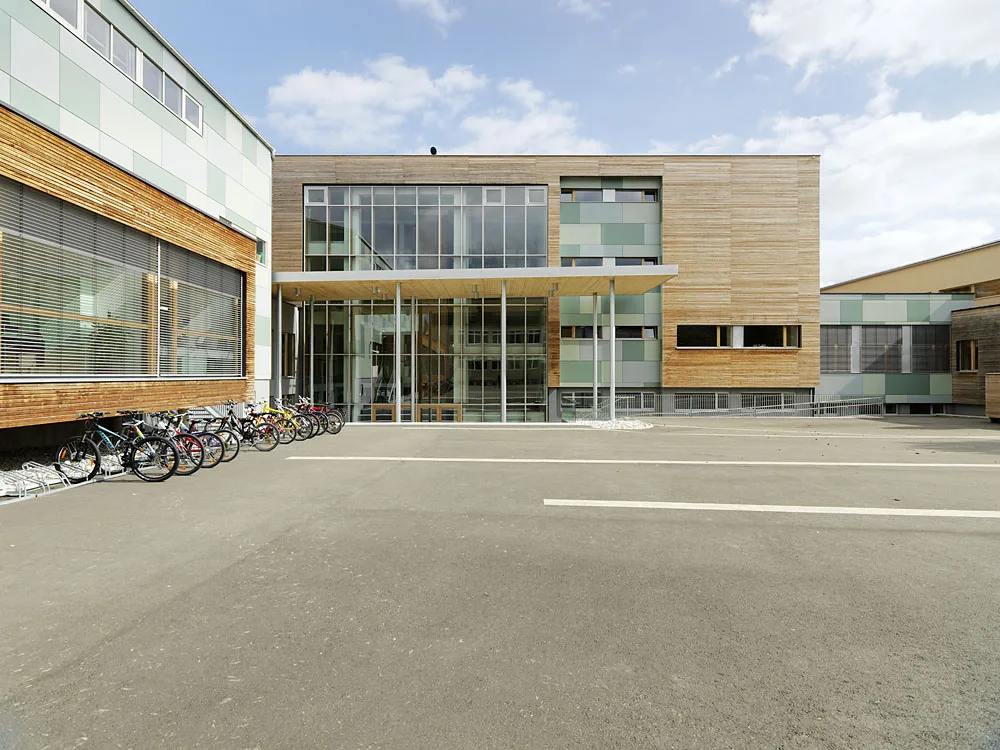 schulzentrum neumarkt _ arch+more architekten