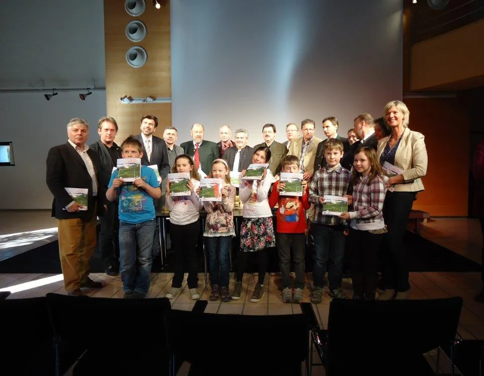 © Raum macht Schule Steiermark Präsentation des Stickerheftes