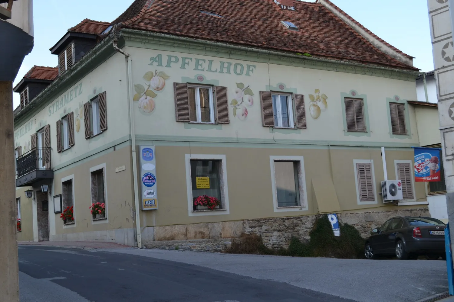 Pischelsdorf: Kunst und Leben. STARK GEFÄHRDET