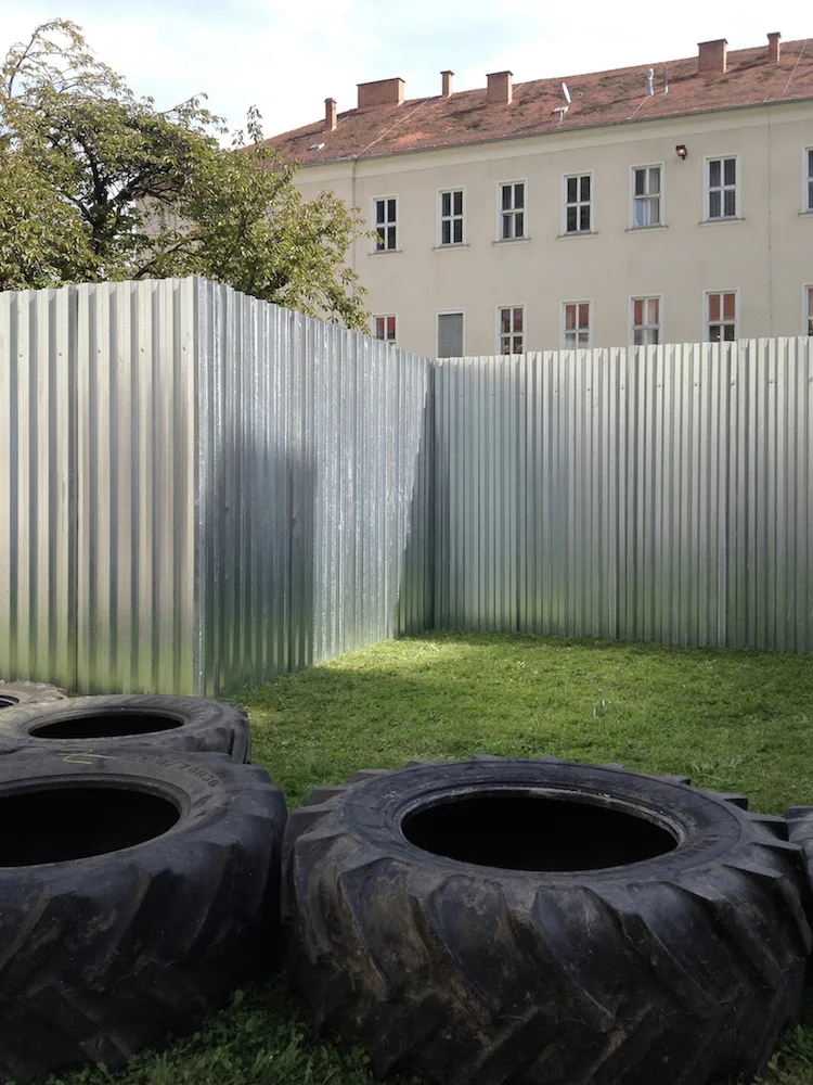 05_festivalzentrum_steirischer_herbst_2014_zwischenstand_innenhof.jpeg