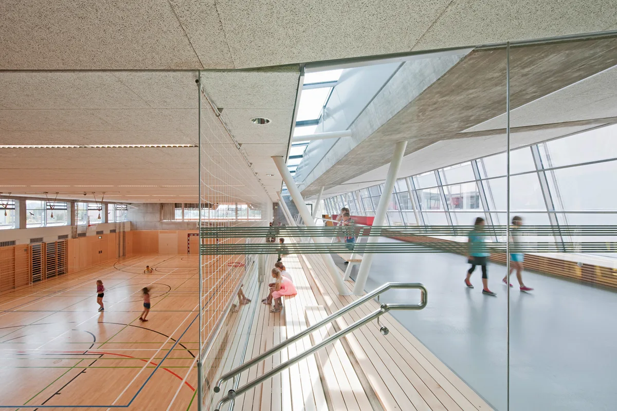 feldkirchen_galerie_mit_zuschauertribüne