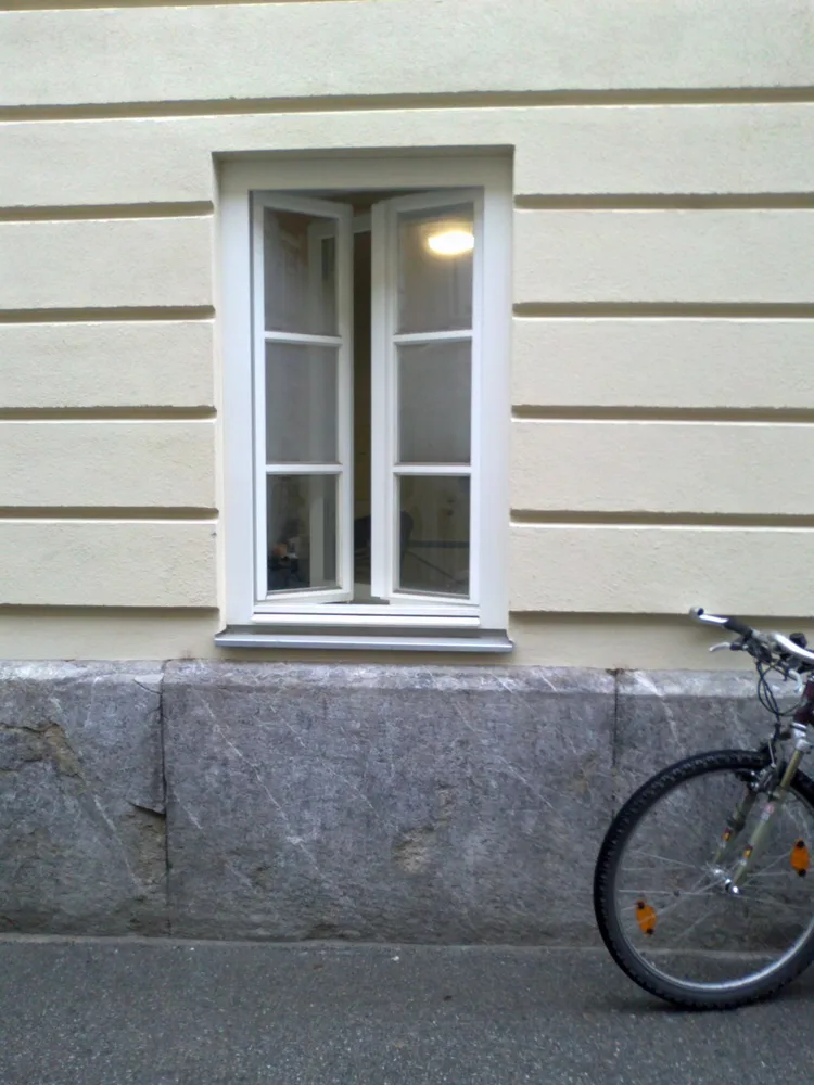 PLUS / MINUS _ Wohnraum