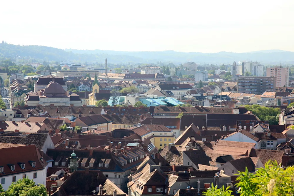 © Martin Brischnik dachlandschaft_graz_thalia.jpeg