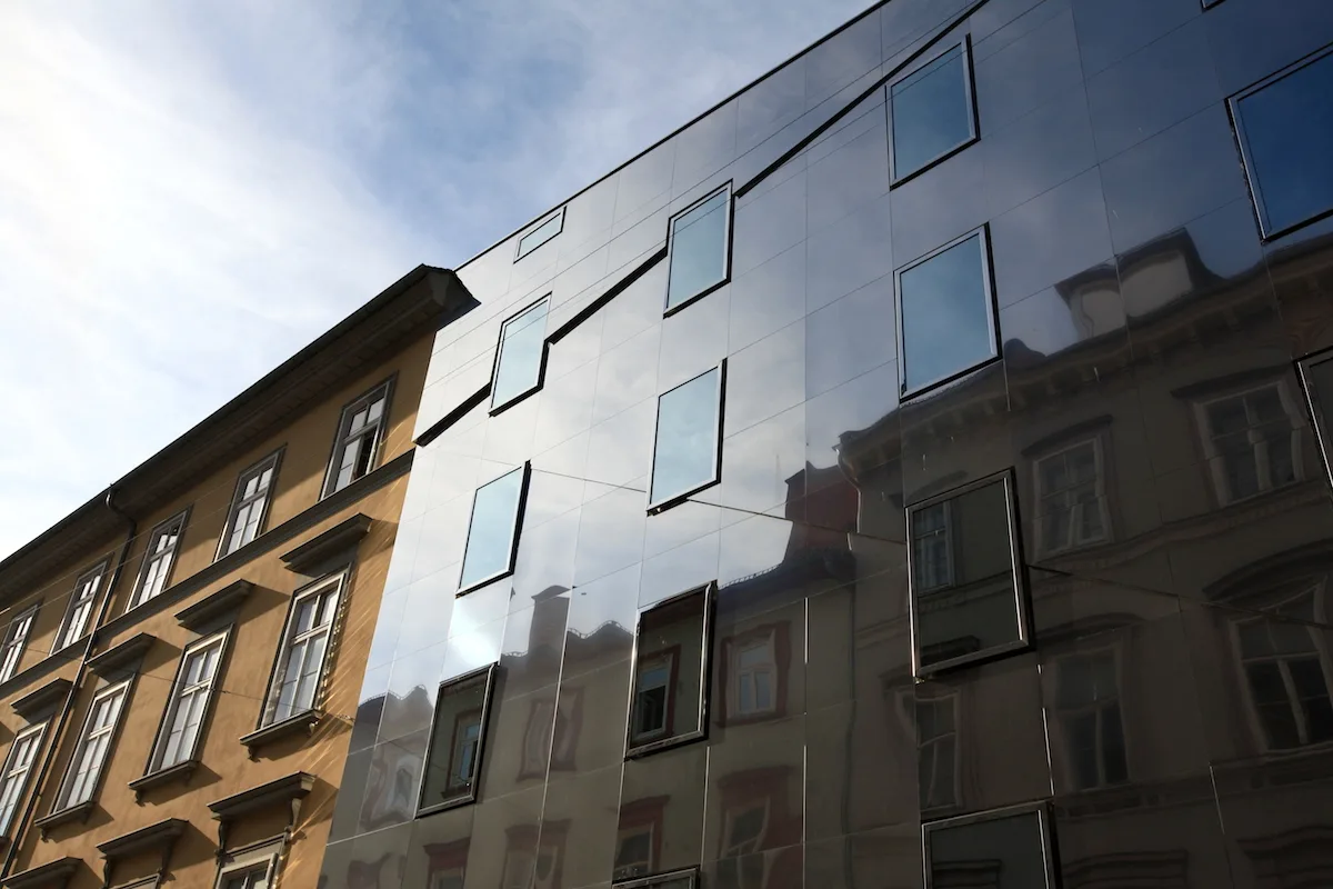 © Martin Brischnik fassade_glaesernes_haus_hog_architektur.jpeg