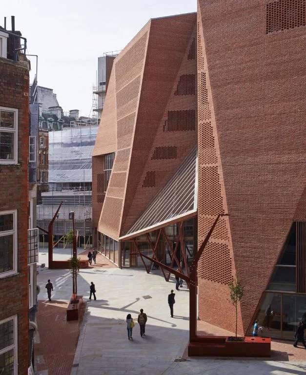 Saw Swee Hock Student Centre_© Dennis Gilbert.jpg