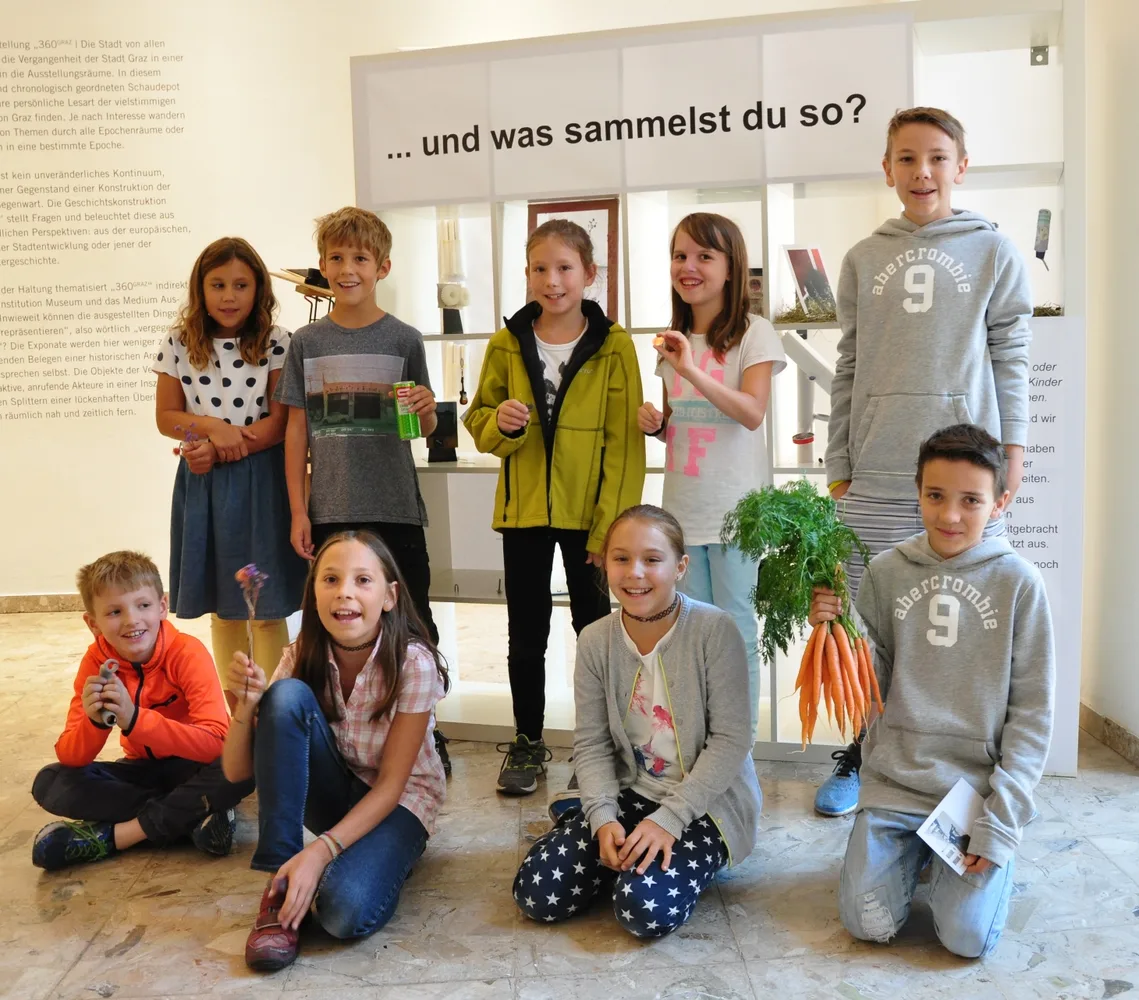 © GrazMuseum Gruppenbild SommerKinderUni