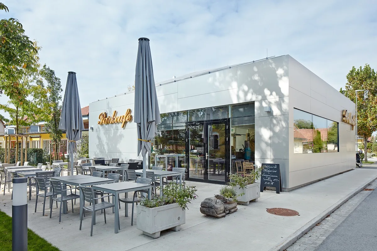 © Holzbaupreis Steiermark/ G. Ott hbp_g15-parkcafe-gralla-rhbp_g.ott_.jpg
