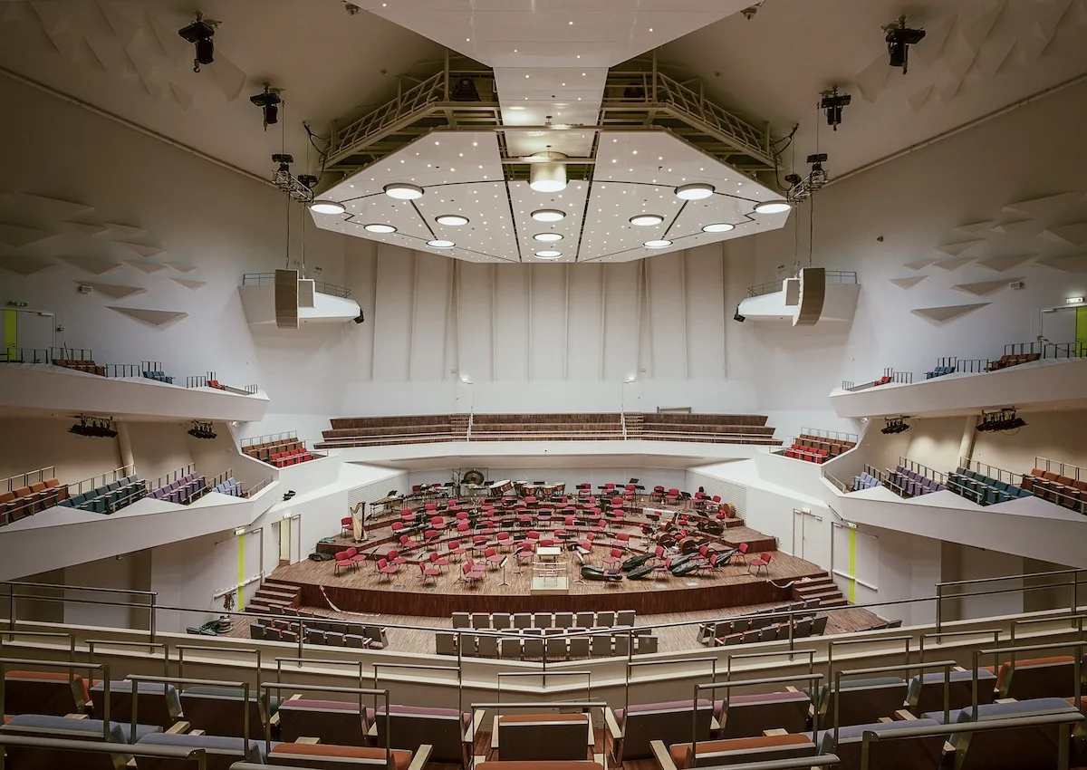 11_greatamber_concerthall_viewtostage_c_indrikis_sturmanis.jpg