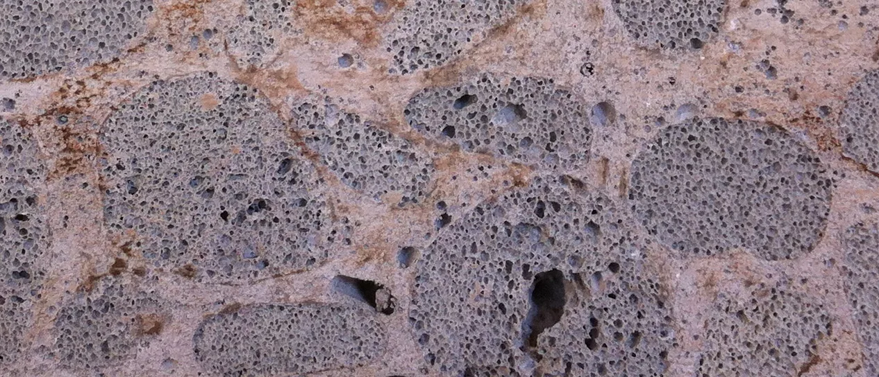 © Tim Wakonig-Lüking beton_schnitt_50x114cm.jpg