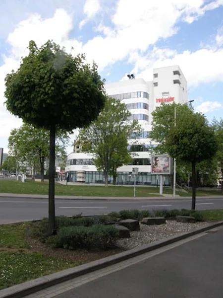 2-_gurtelturm_neu_von_so.jpg