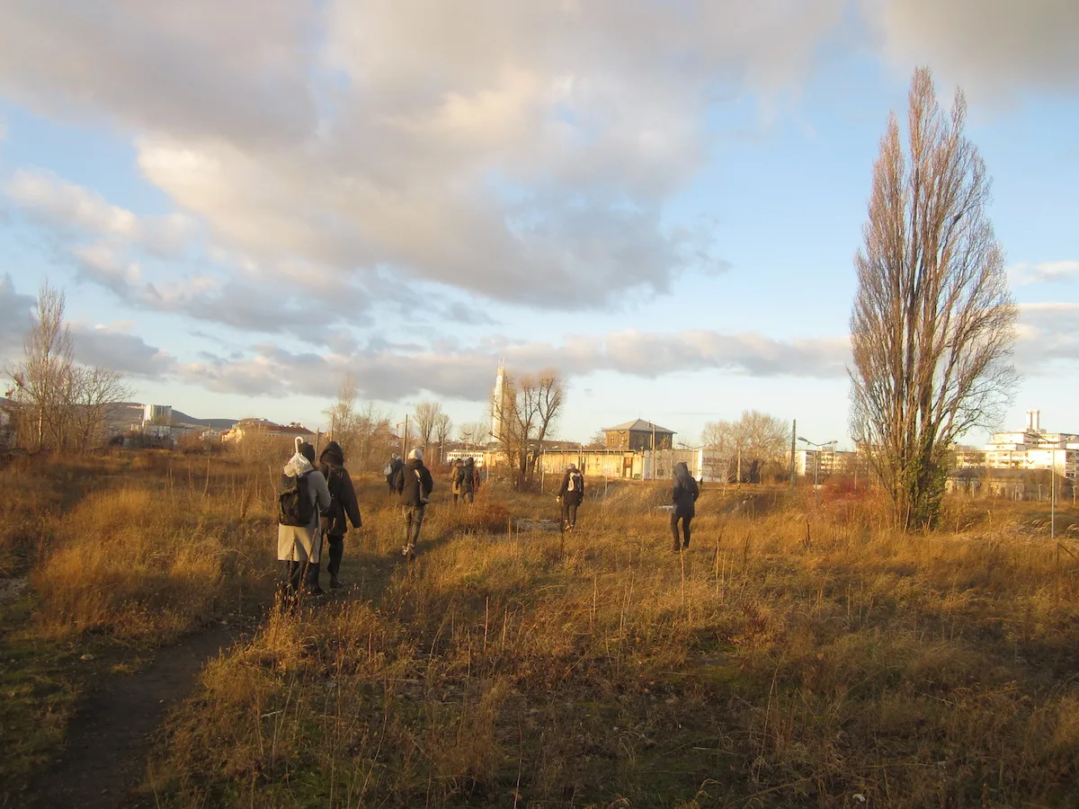 care_repair_care_walk_nordbahnhof_c_elke_krasny.jpg