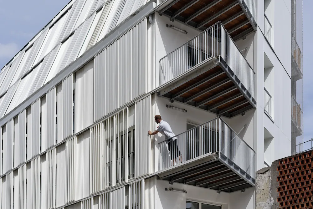 © David Boureau 06_dfa_boureau_balcony.jpg