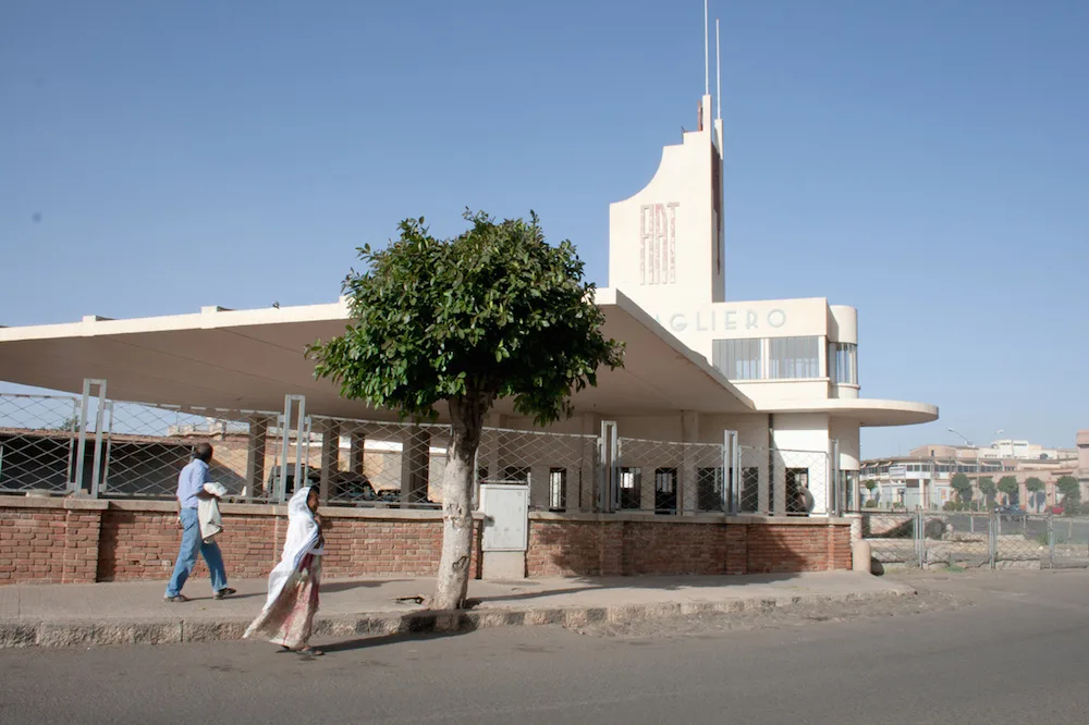 09_asmara_graf.jpg