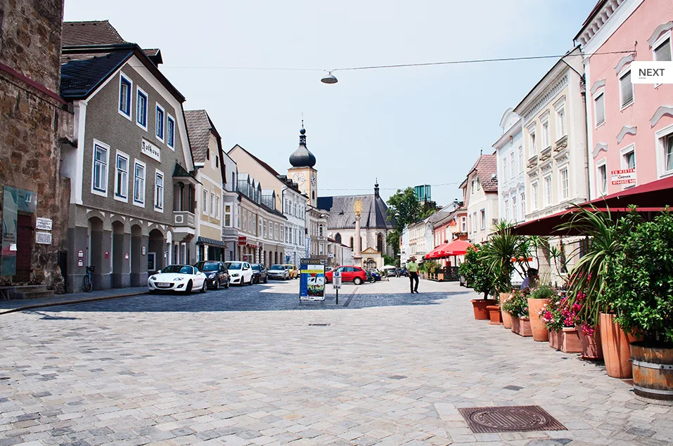 © LandLuft waidhofen_an_der_ybbs_stadtplatz_ernst_beneder.png