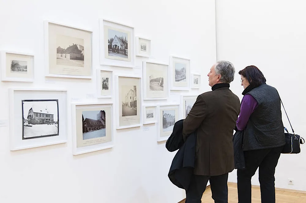 ausstellungsansicht_verschwundenes_graz.png