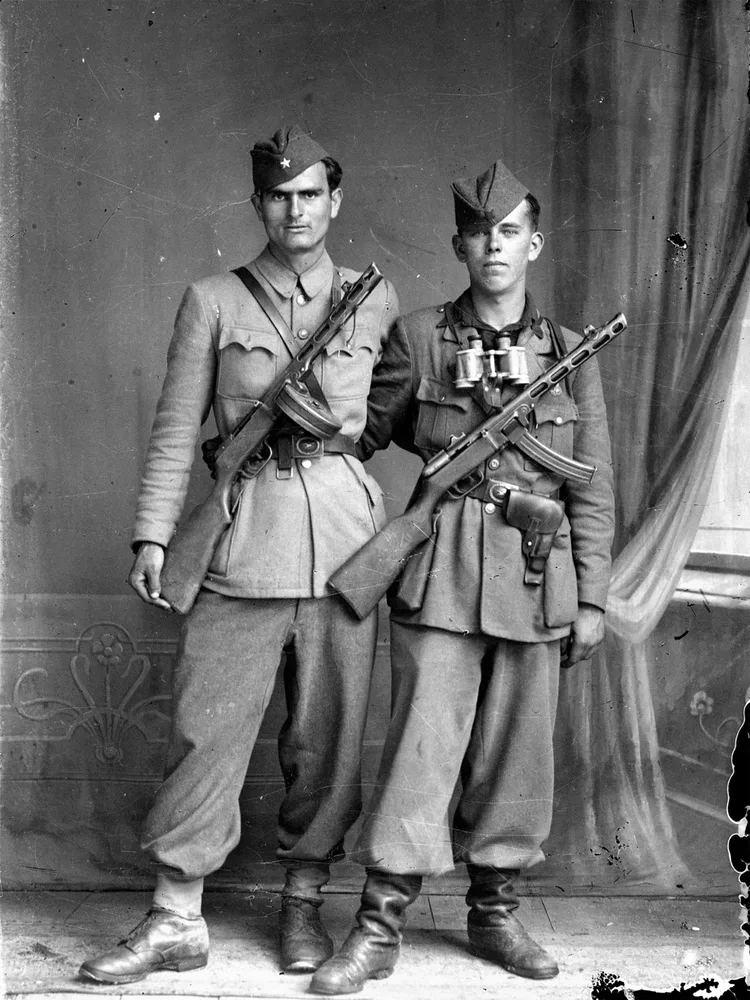 10-franz-fauth-tito-partisa.jpg