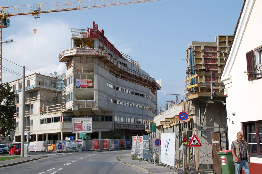 bild_3_tor_von_suden.jpg