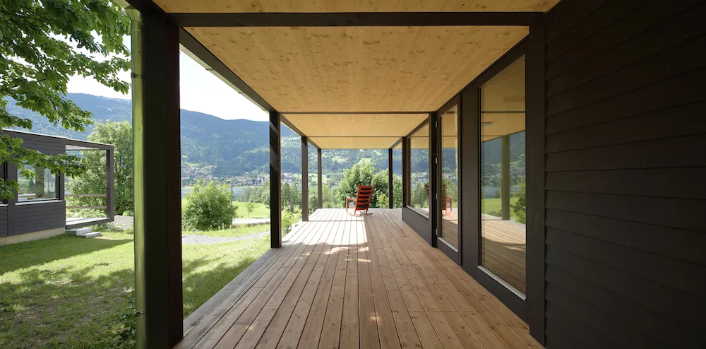 haus_mit_hof1_c_christian_brandstatter.jpg