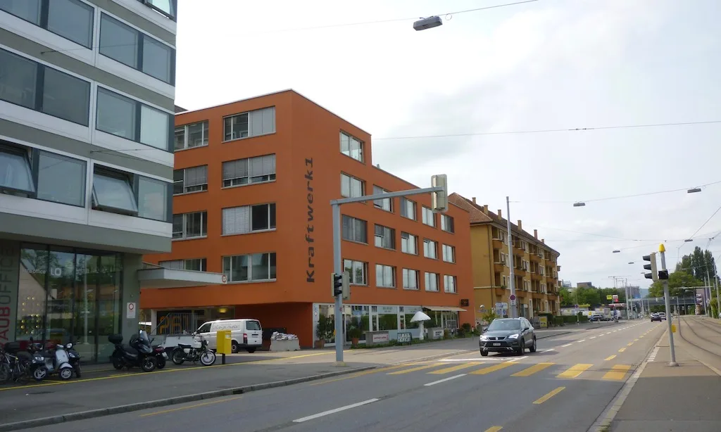 © Elisabeth Anderl kraftwerk_strasse_-_1_1.jpg