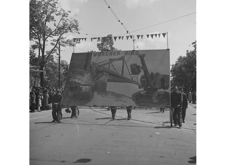 may_day_rally_of_the_kpo_communist_party_of_austria_on_the_vienna_ringstrasse._march_of_workers_of_waagner-biro_a.g._may_1_1953._photographer_unknown._source-_oenb_.png
