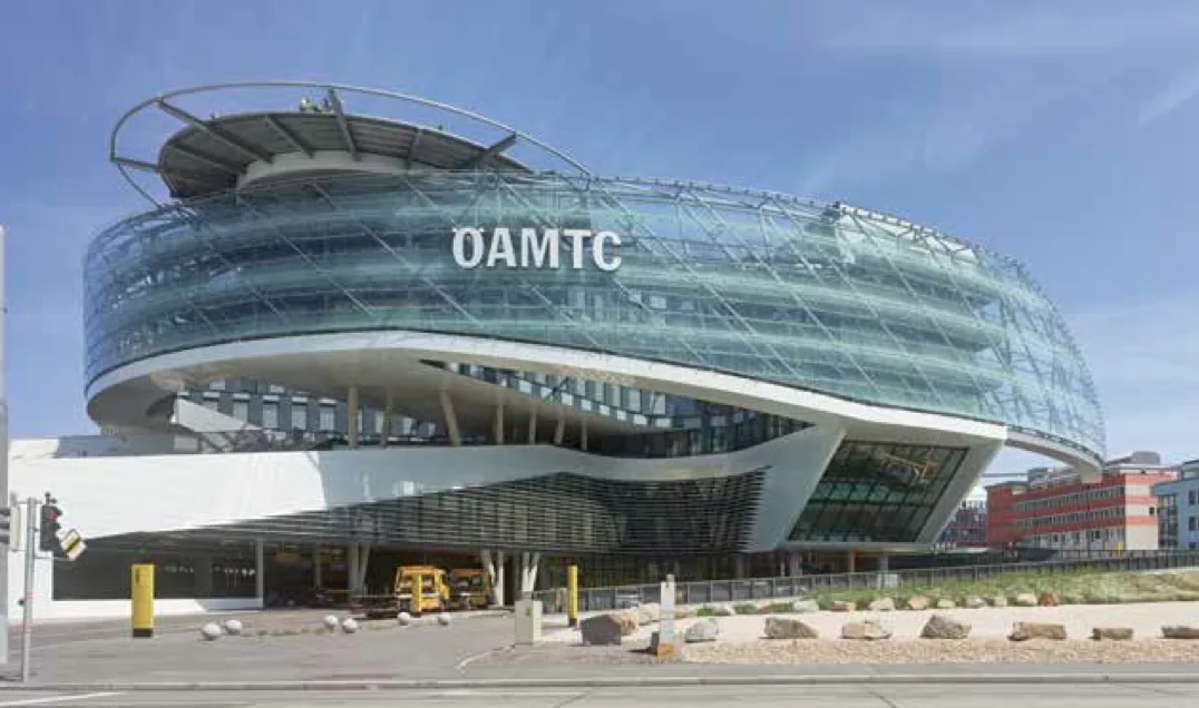 © Roland Halbe oamtc_zentrale_halbe.png