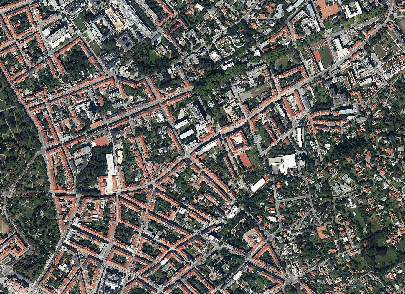 © Stadt Graz - Stadtvermessungsamt grunraum_luftbild_bildflug_2018_stadtvermessung_graz_vexcel_imaging_gmbh_graz.jpg