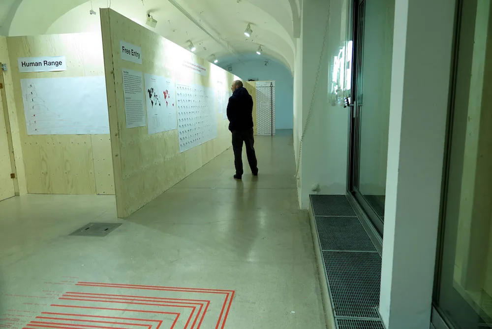 © Emil Gruber 3-handbook-of-tyranny-ausstellungsansicht-innen.jpg