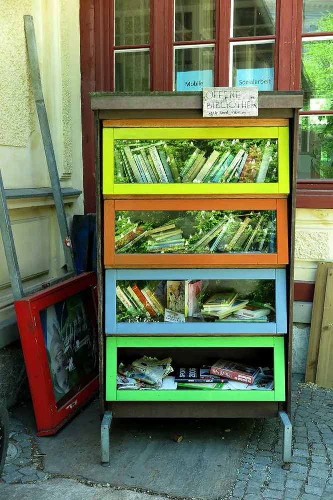 3-offene-bibliothek-volksgarten-pavillon.jpg