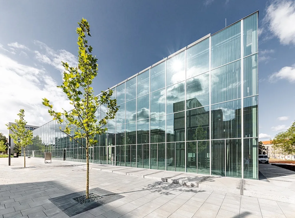 bauhaus_museum_dessau_kopie.jpg