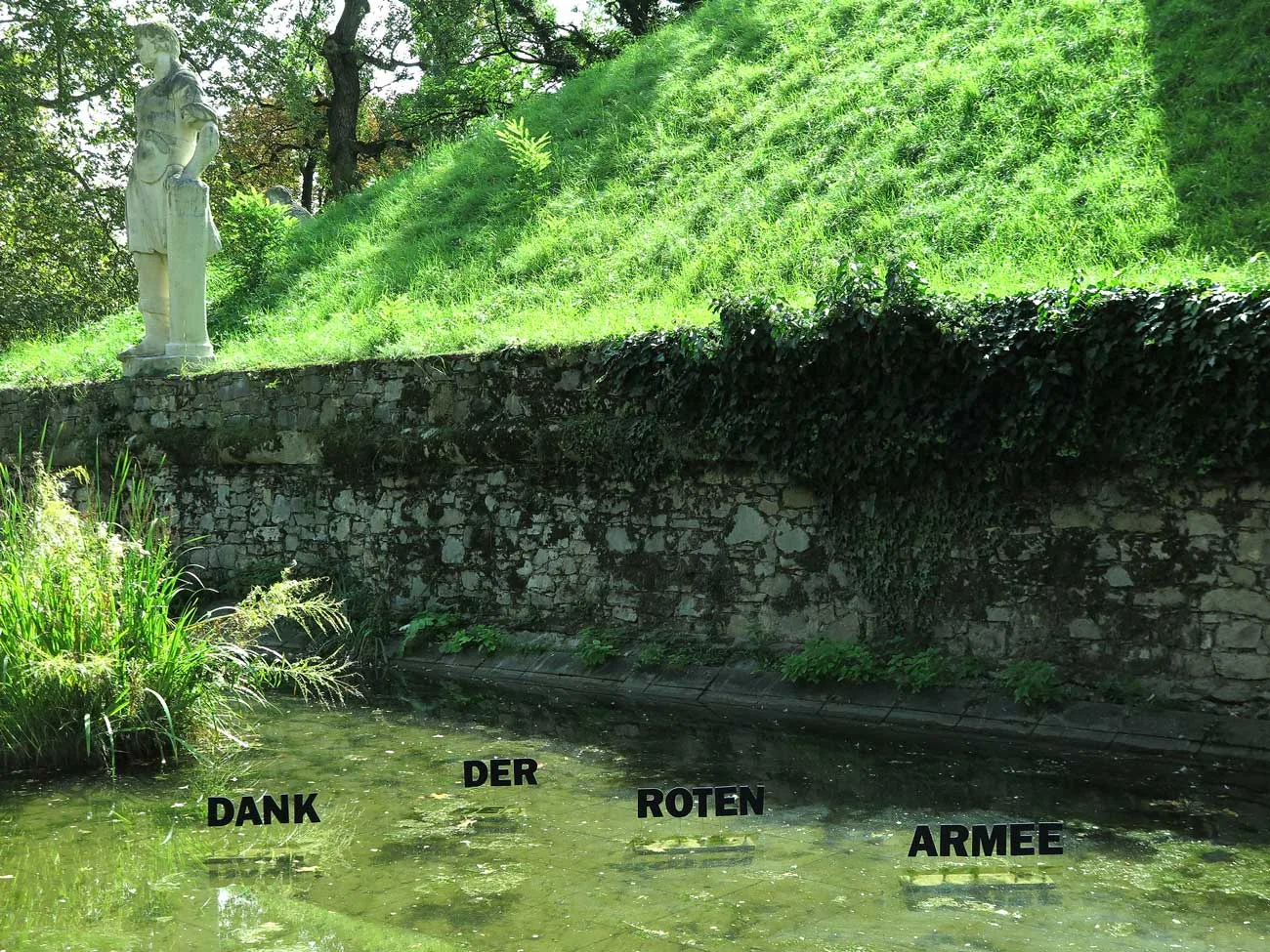 8-herbst_monumyth.jpg