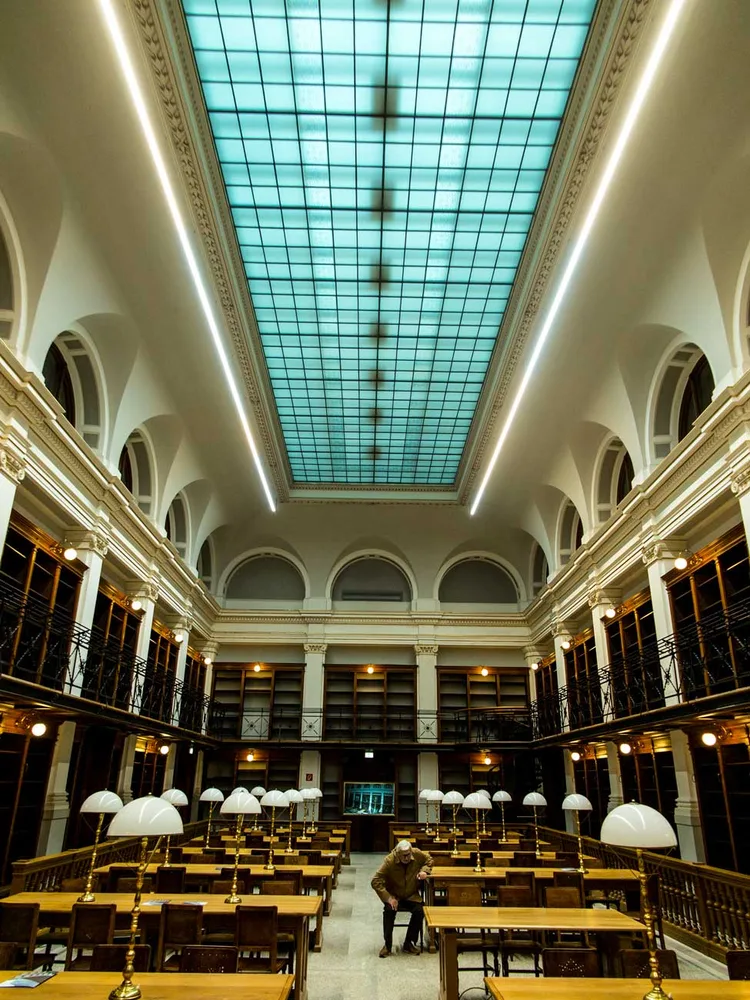 2_bibliothek.jpg
