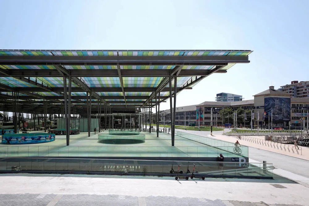 09_approaching_the_roof_ostende_d._boureau.jpg