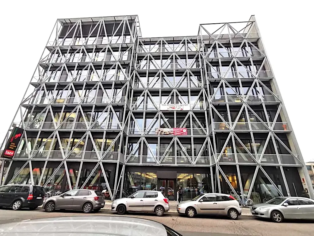 e2a_architects_taz_neubau_.jpg