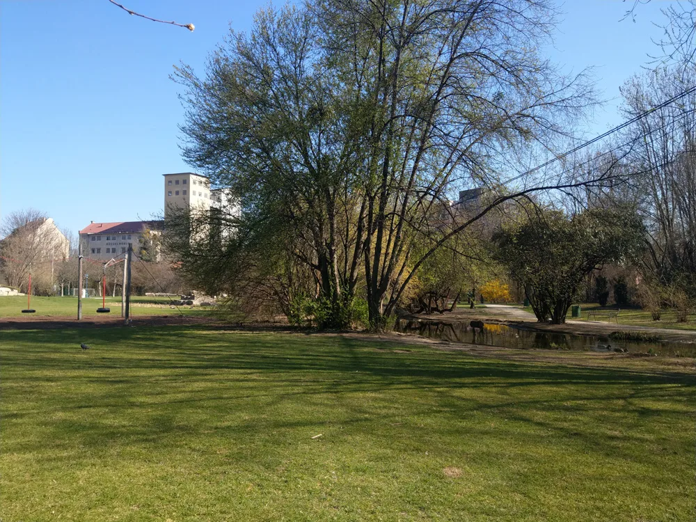 12_oeverseepark_mit_roesselmuehle.jpeg