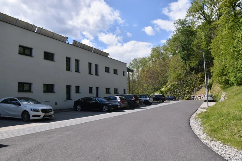 bild_4_neubau_wohnen_nordostansicht_.jpg