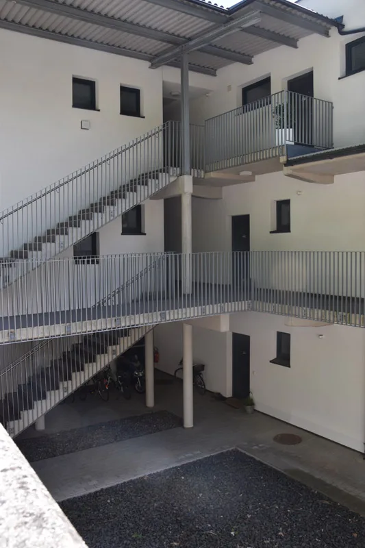 bild_5_erschliessung_ueber_sogenanntes_atrium_.jpg