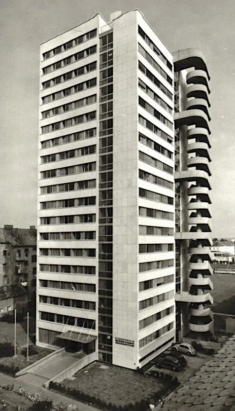 1_studentenhaus-hafnerriegel_werkgruppe.jpg
