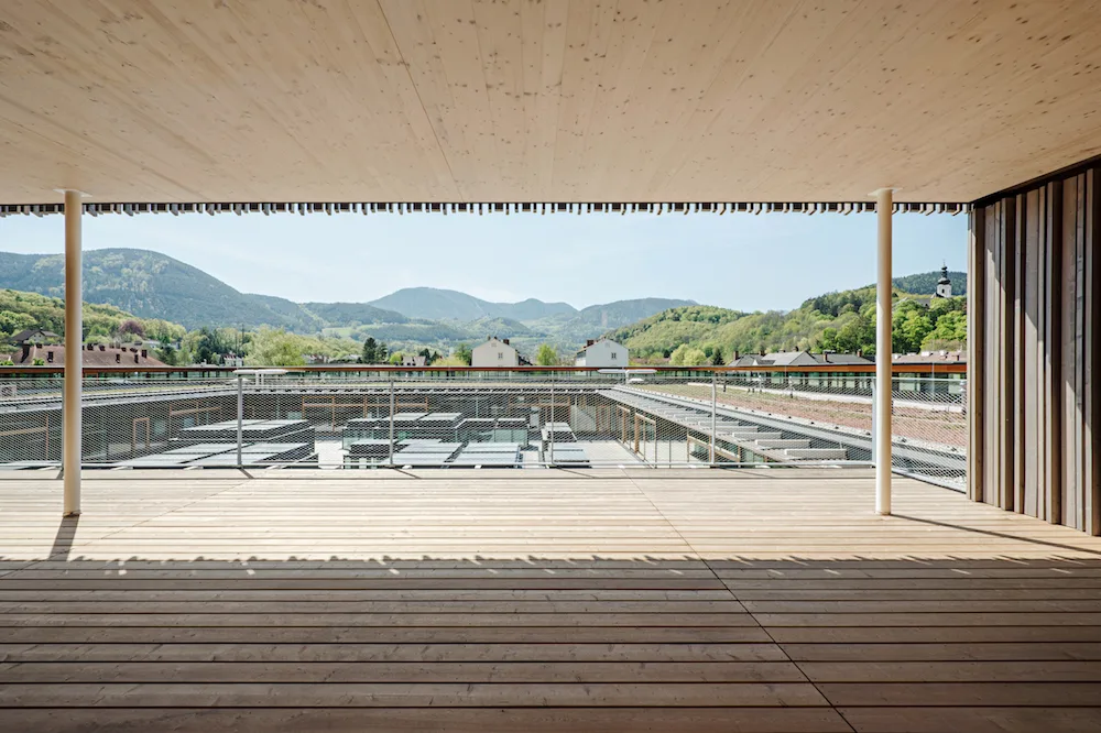 08_og_2_terrasse_hertha_hurnaus.jpg