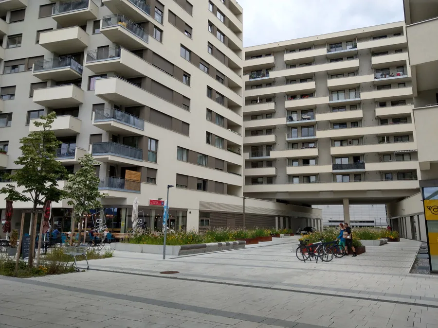 bild_2_platzartige_erweiterung_und_verbindung_zum_campus_.jpg