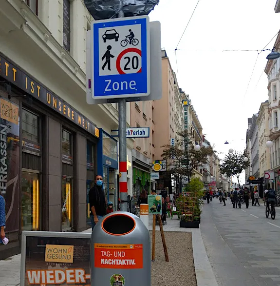 bild_1_neubaugasse_begegnungszone_beschilderung.jpeg