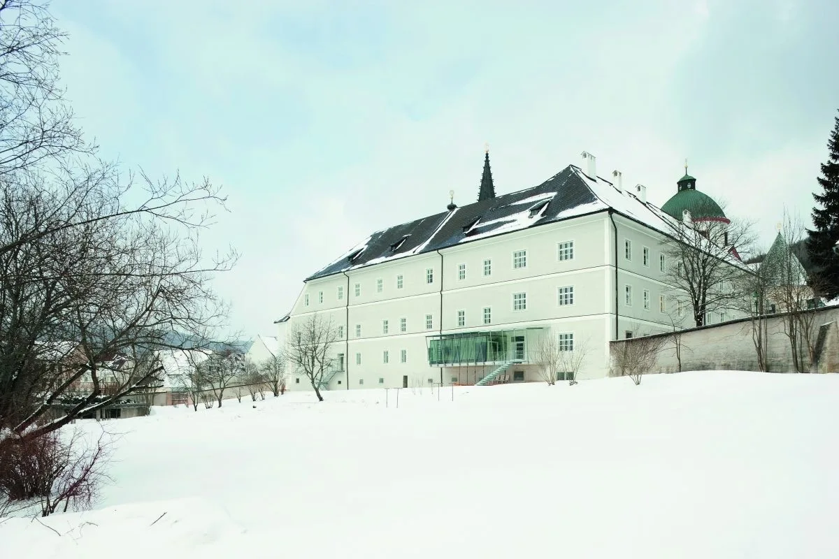 © paul ott photografiert basilica_clerical_house_mariazell.jpg