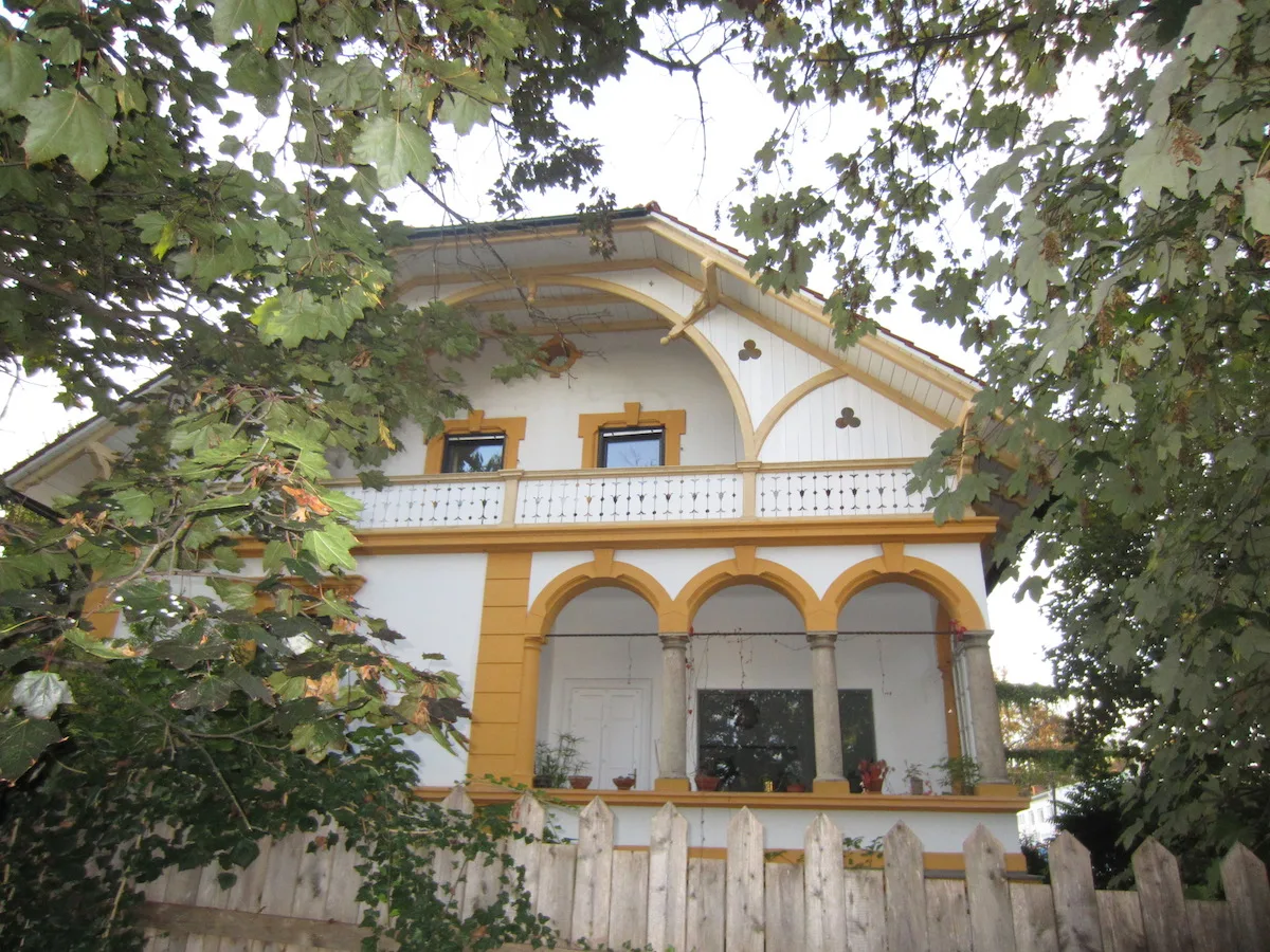 © Peter Laukhardt bild_3_hilmteichstrasse_115_veranda.jpeg