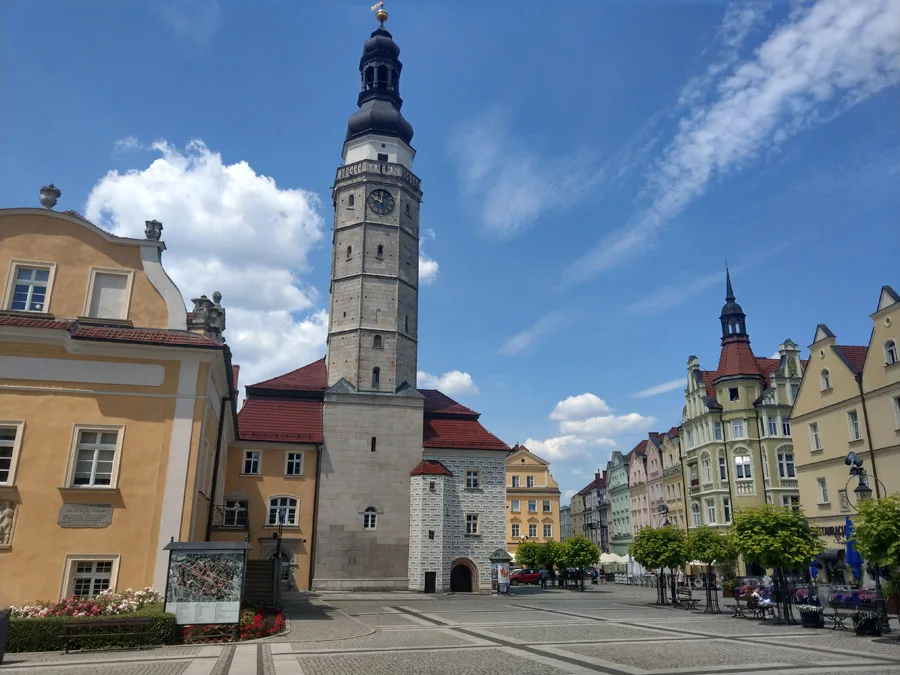 bild_5_rathaus_und_rynek.jpeg