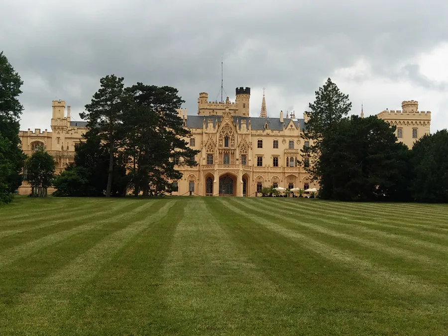 8-lednice_schloss.jpg