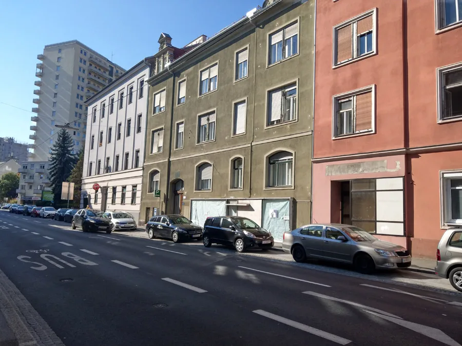 bild_2_lazarettgasse_nordwest_mit_typischen_gebaudehohen.jpg