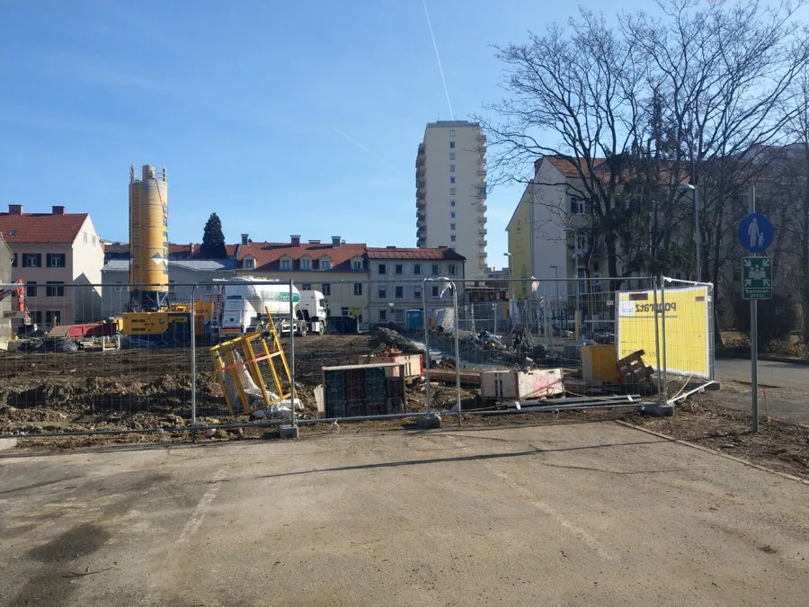 GBG Grundstück Idlhofgasse 23 Pappeln 01
