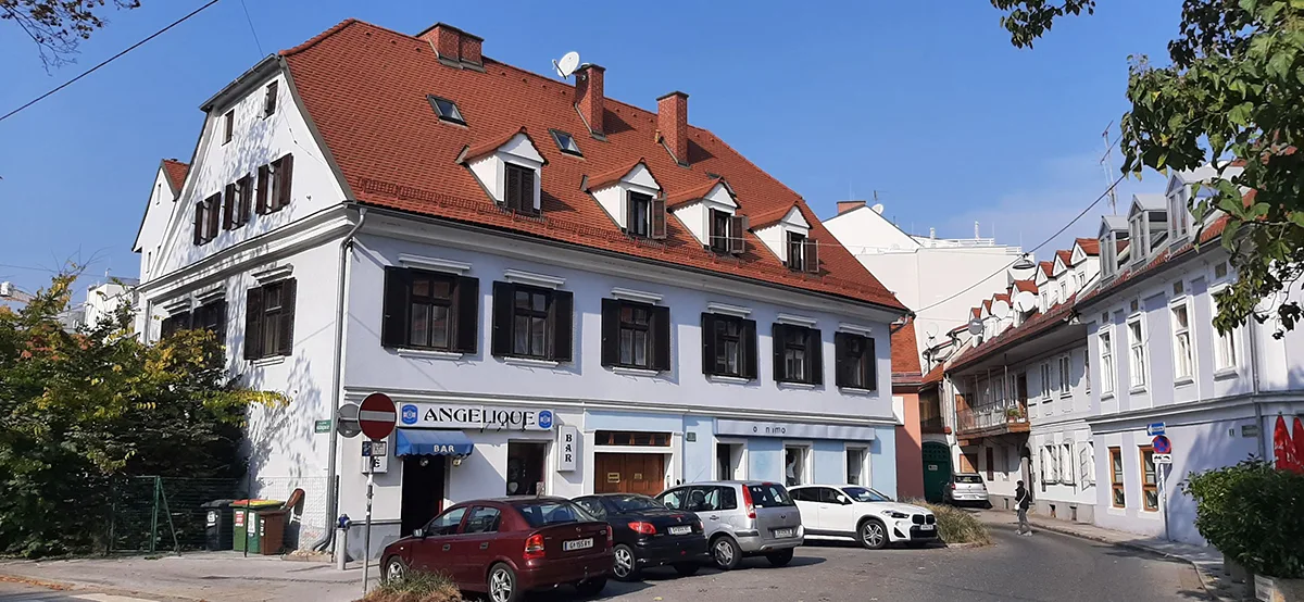 © Peter Laukhardt 2022-10_news_Schau doch! 24, Das Sigmund-Stadtl des Barons Schwitzen_5
