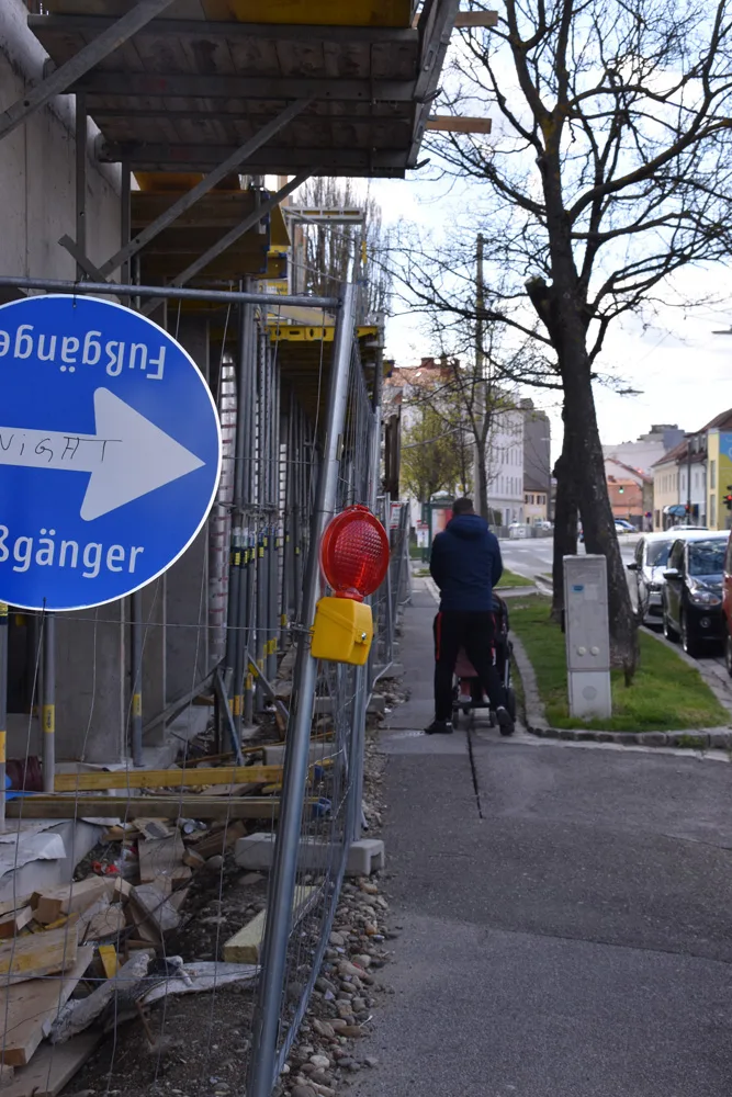 bild_6_grossbaustelle_karlauerstrasse_zulasten_der_fussgangerinnen.jpg